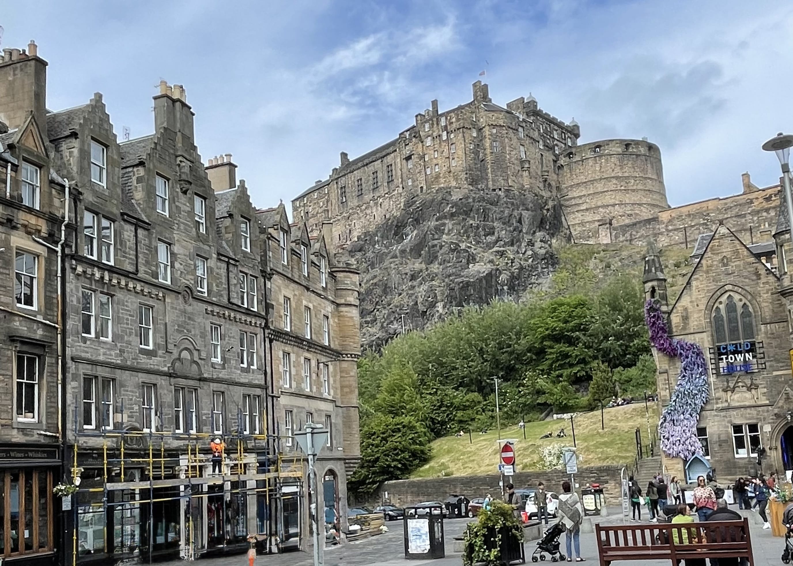 View of Edinburgh Castle rising dramatically above Grassmarket, a highlight during 4 days in Edinburgh.