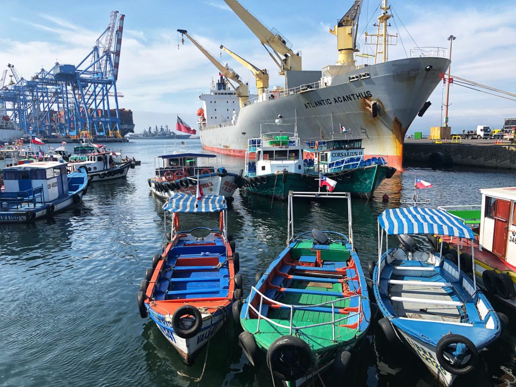 Valparaíso harbor with fishing boats, cargo ships, and colorful vessels – 4 days in Santiago and Valparaíso coastal day trip.