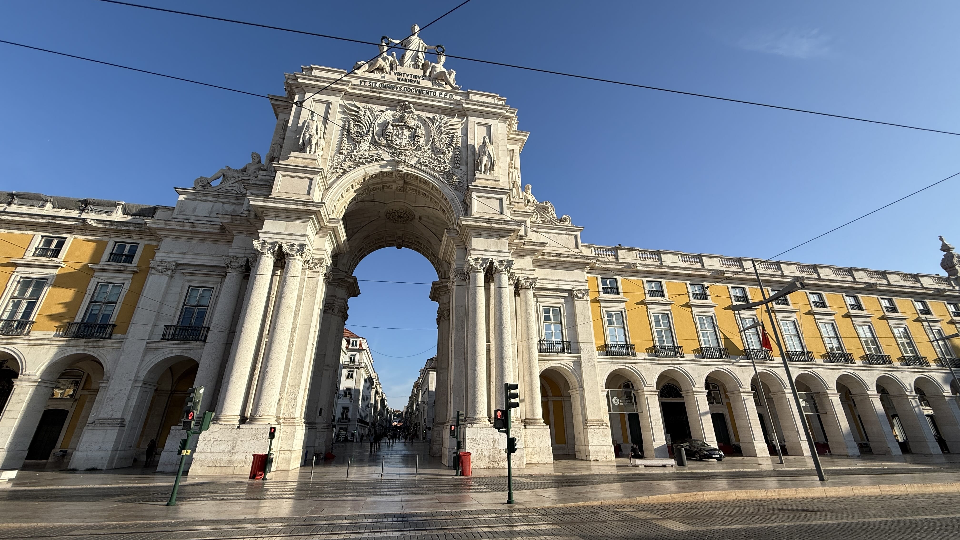 he Arco da Rua Augusta from Praça do Comércio in Lisbon, photographed during 5 Days in Lisbon.