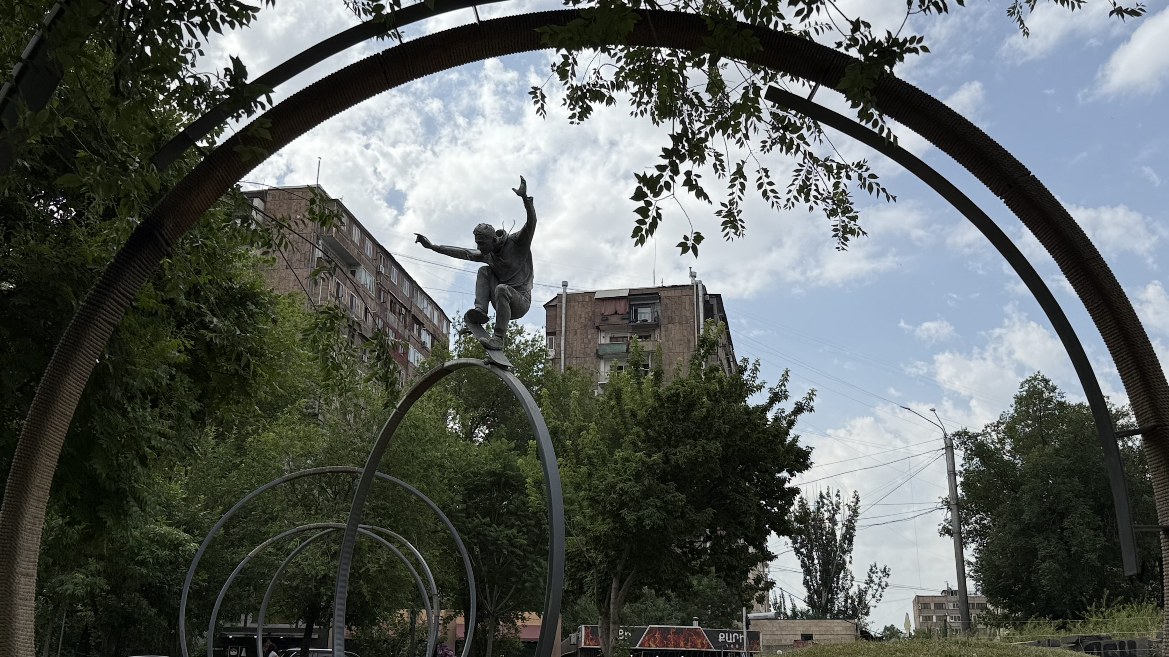 Bronze statue of skater Grigor Vilen Shatvoryan at Yerevan Skatepark, honoring his memory – 24 Hours in Yerevan.