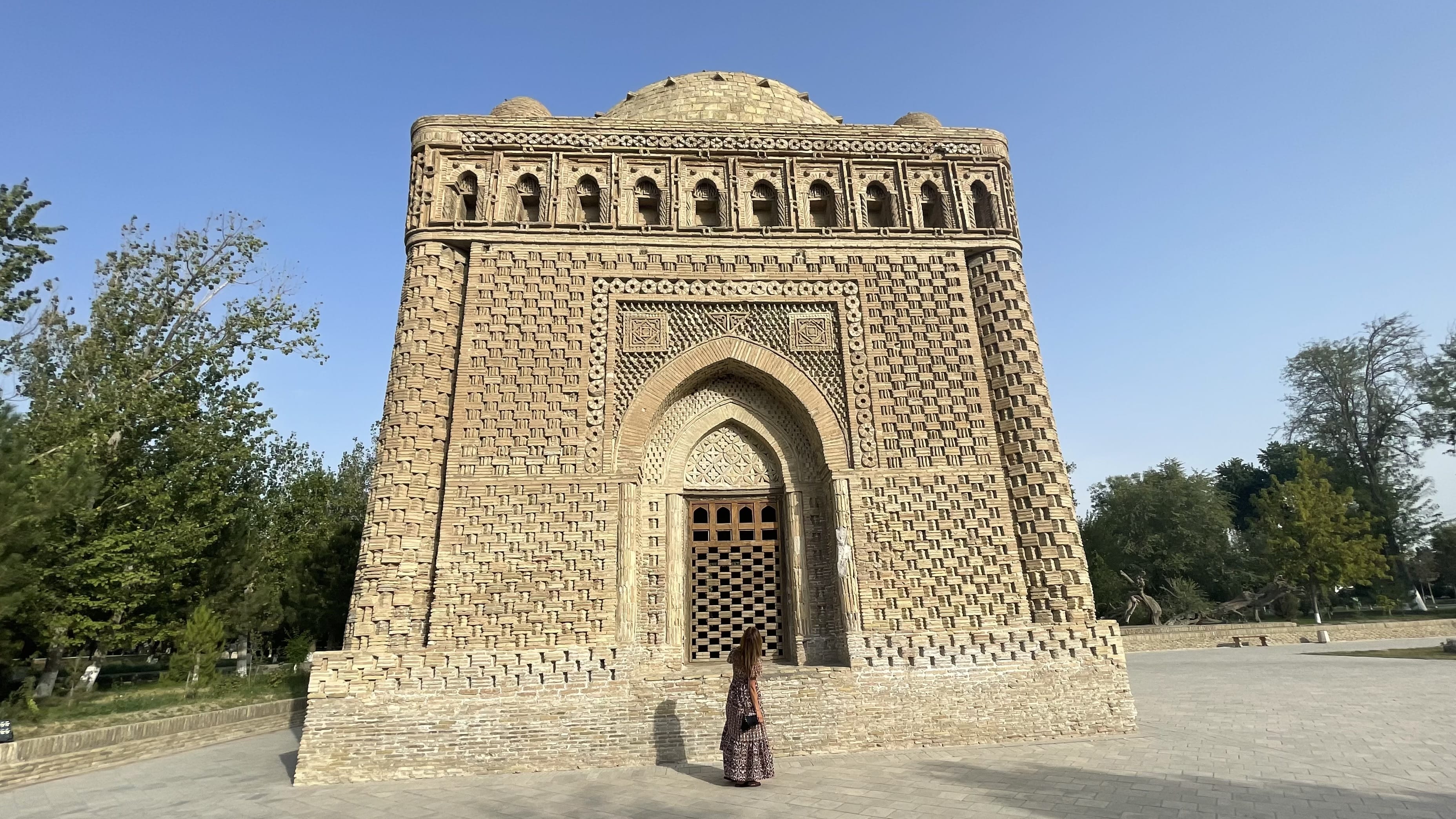 Ismail Samani Mausoleum in Bukhara, Uzbekistan, a historic brick-domed tomb with intricate geometric brickwork, photographed during a 4 days in Uzbekistan itinerary.